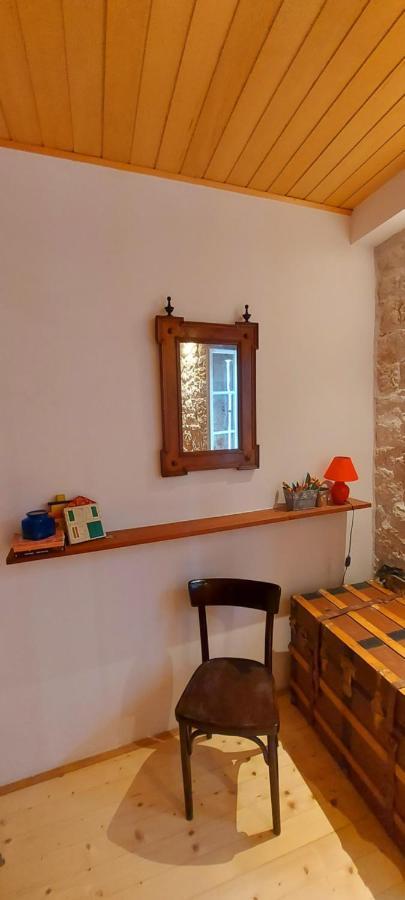 Antique Central Komiza House Nona Nika Ngoại thất bức ảnh